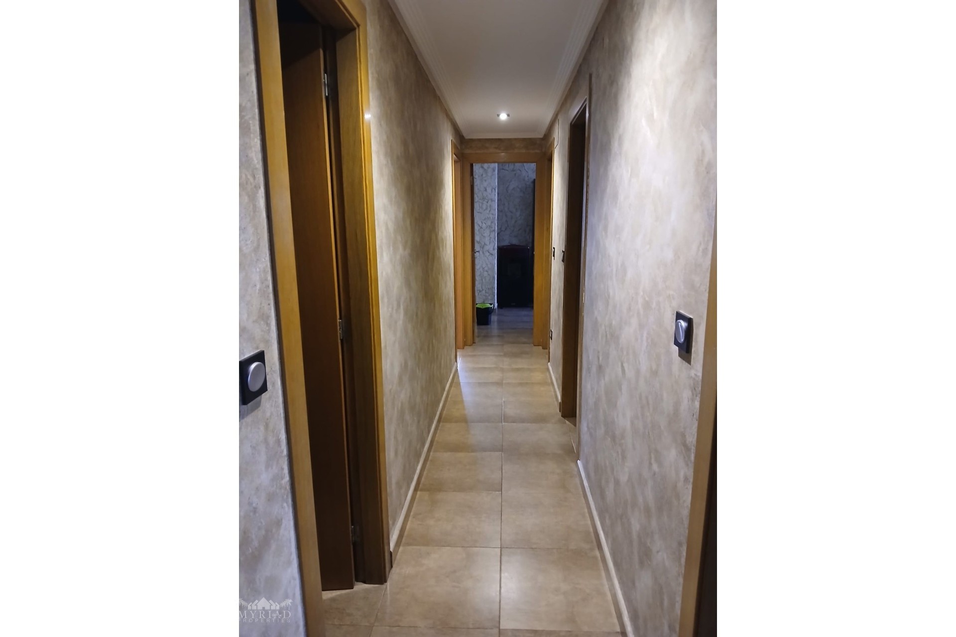 Resale - Wohnung / Appartement -
Pinoso - Pinoso Alicante