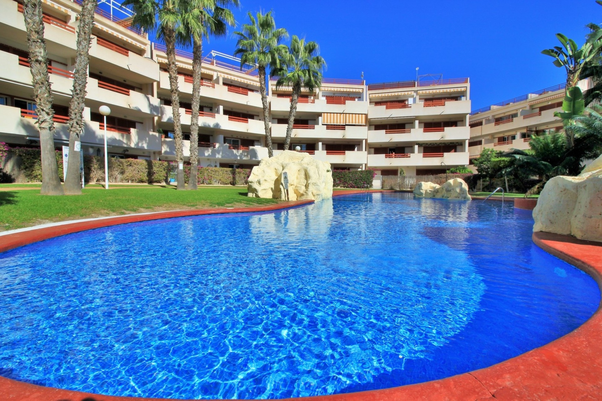 Resale - Wohnung / Appartement -
Playa Flamenca