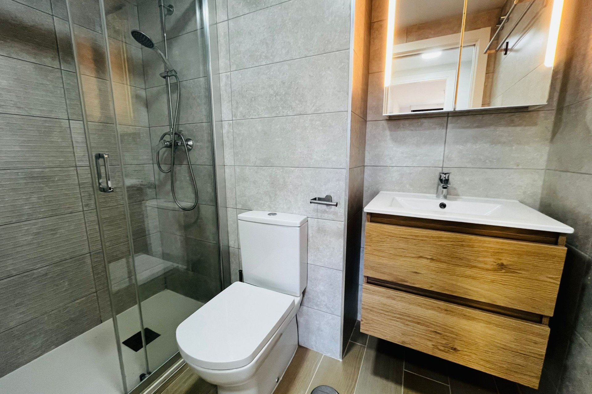 Resale - Wohnung / Appartement -
Playa honda - Costa Calida