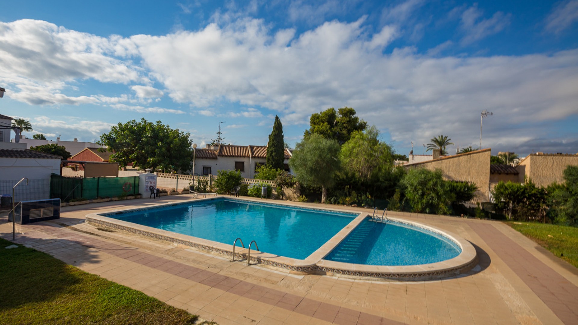 Resale - Wohnung Appartement -
Punta Prima - Beachside