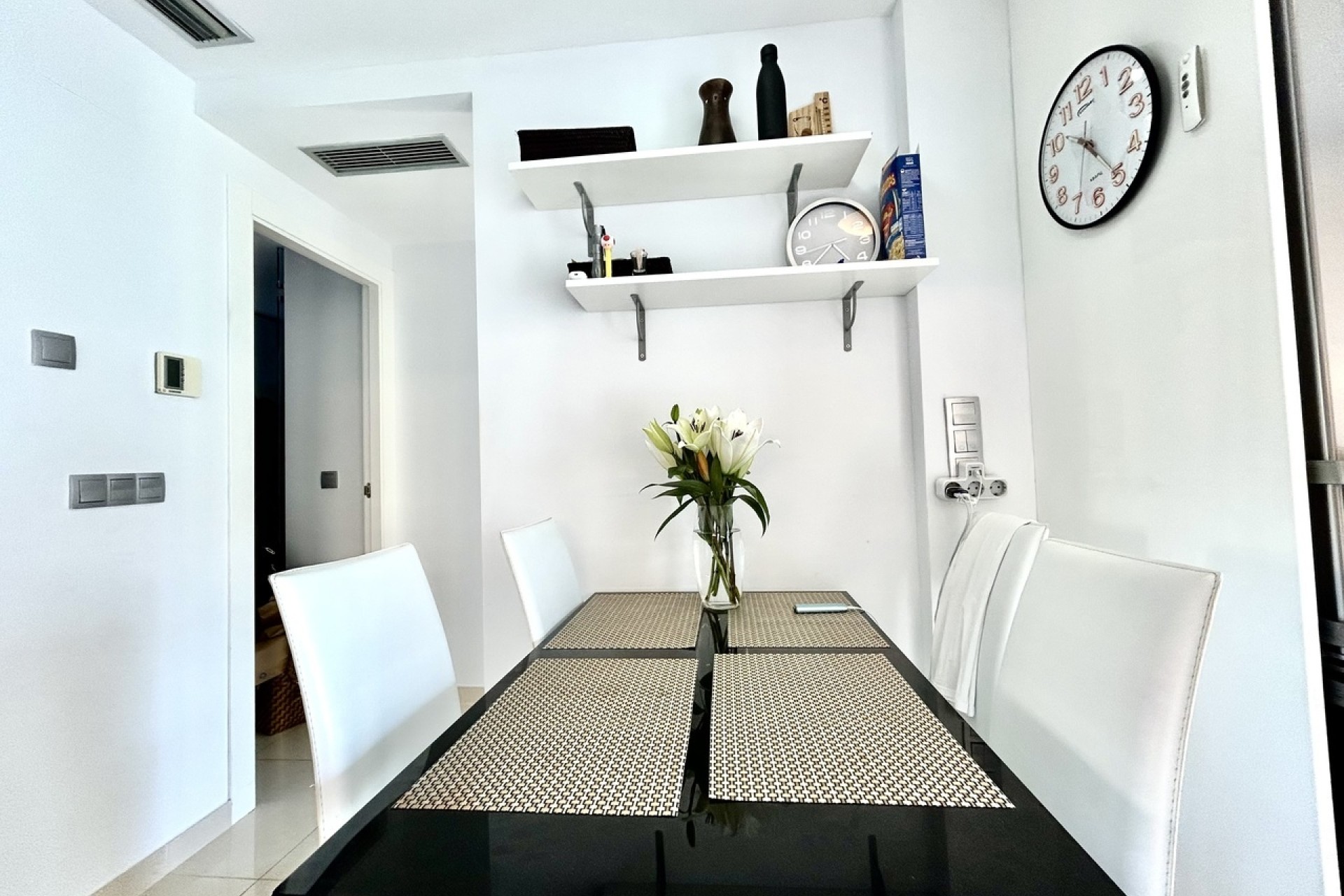 Resale - Wohnung / Appartement -
Punta Prima - Costa Blanca