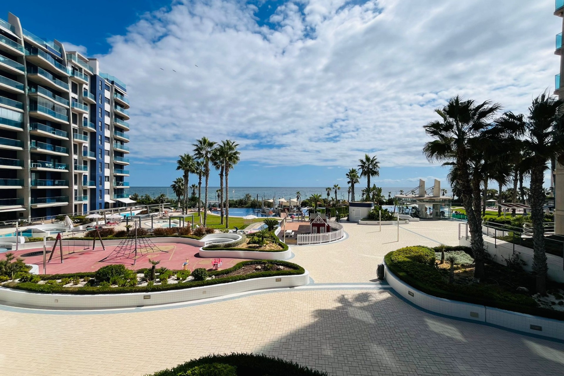 Resale - Wohnung / Appartement -
Punta Prima - Costa Blanca