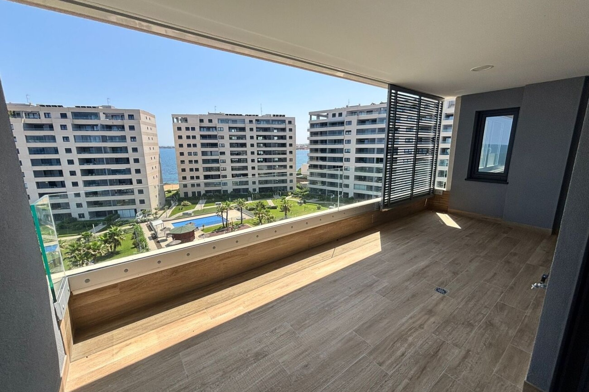Resale - Wohnung / Appartement -
Punta Prima - Orihuela Costa