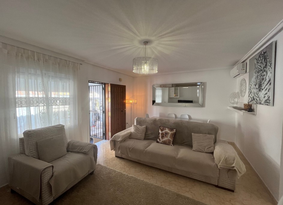 Resale - Wohnung Appartement -
Punta Prima - Serena