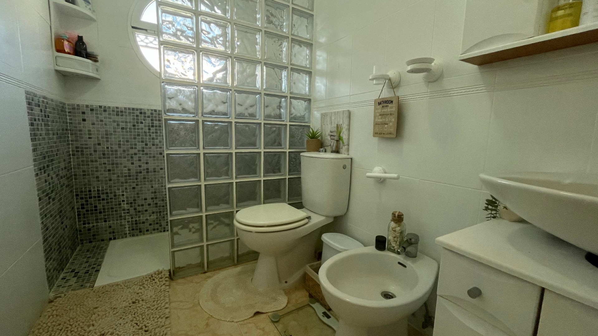 Resale - Wohnung Appartement -
Punta Prima - Serena