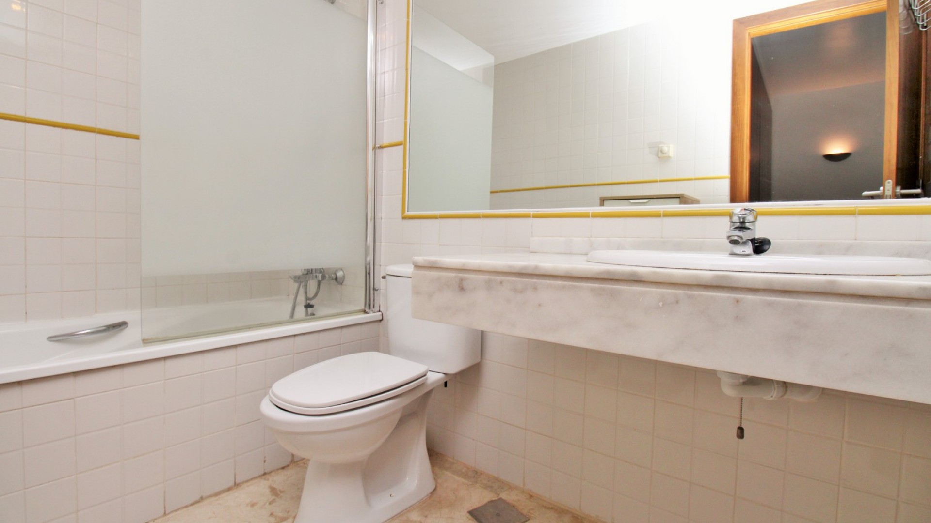 Resale - Wohnung Appartement -
Punta Prima