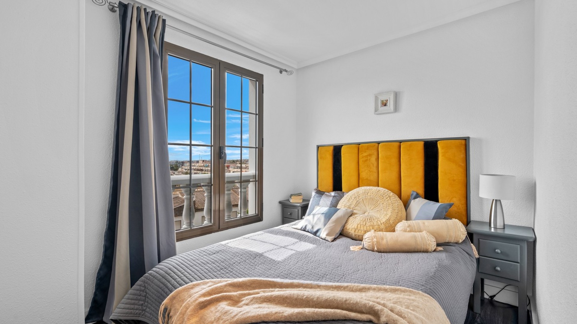 Resale - Wohnung Appartement -
Punta Prima