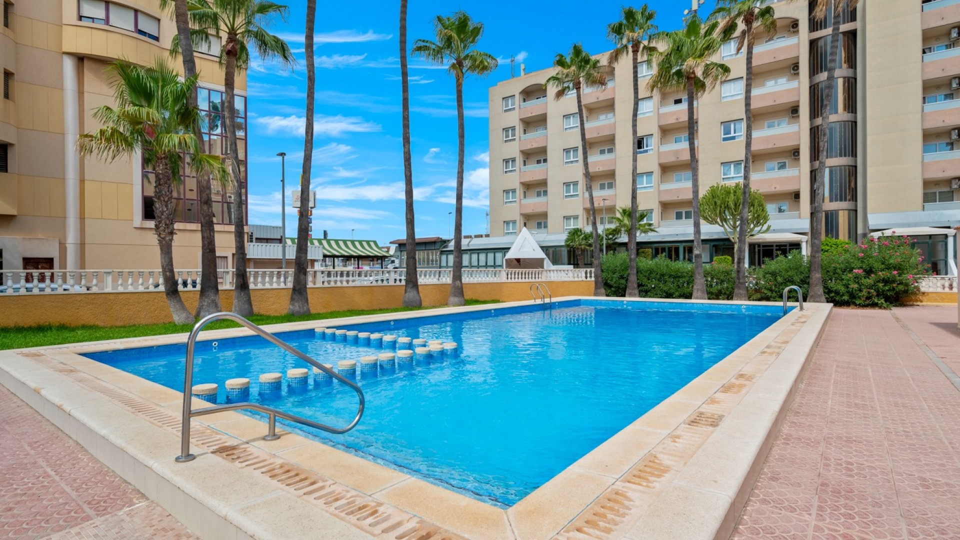 Resale - Wohnung Appartement -
Punta Prima