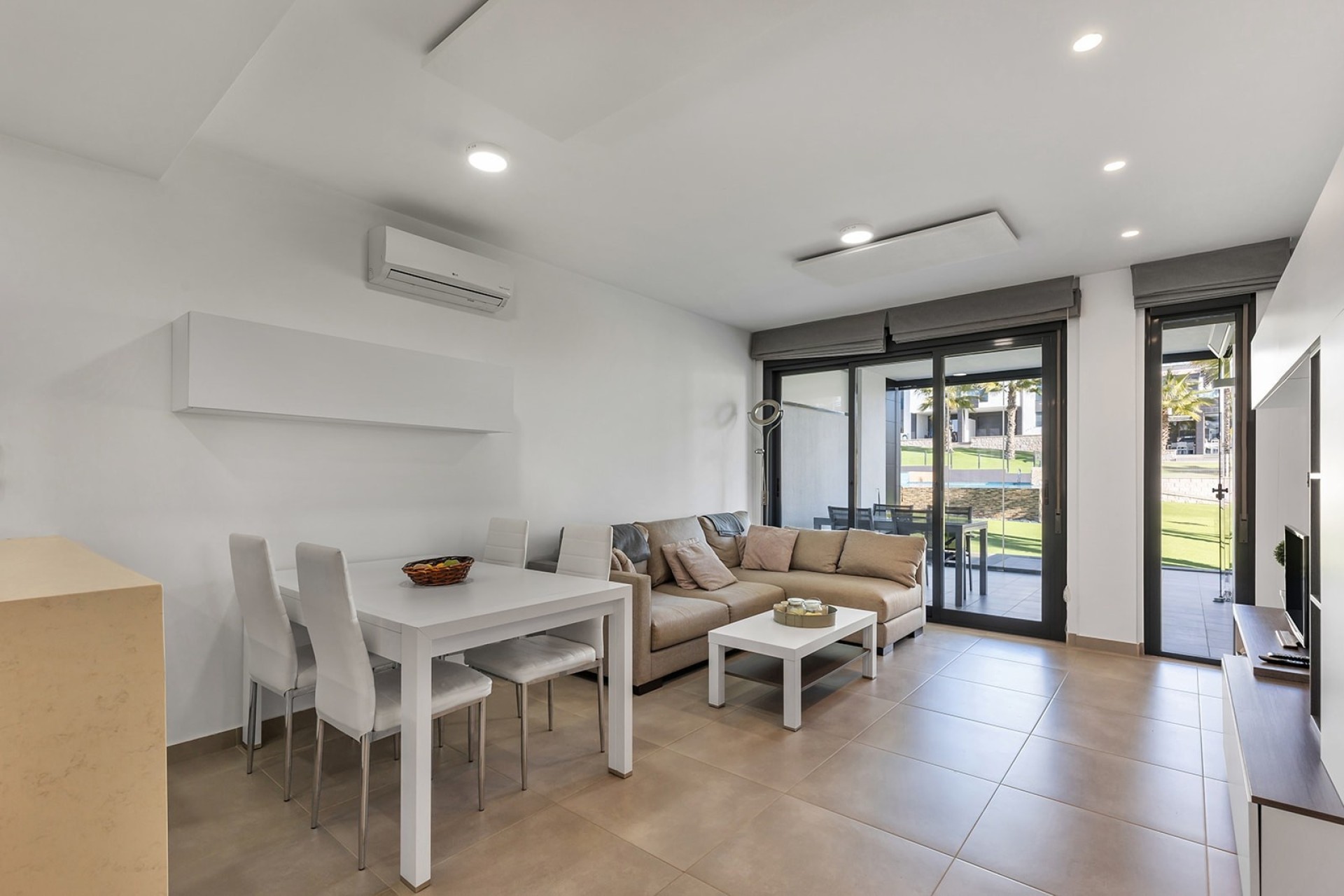 Resale - Wohnung / Appartement -
Punta Prima