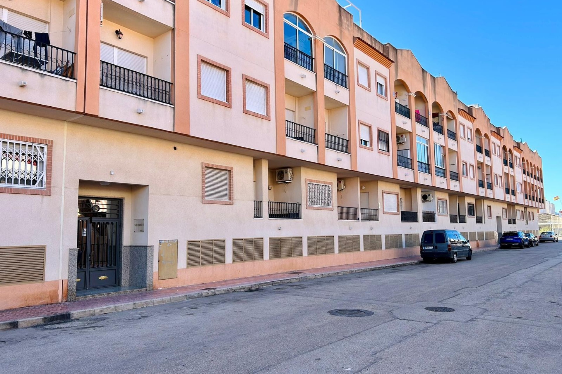 Resale - Wohnung / Appartement -
San Isidro - Inland