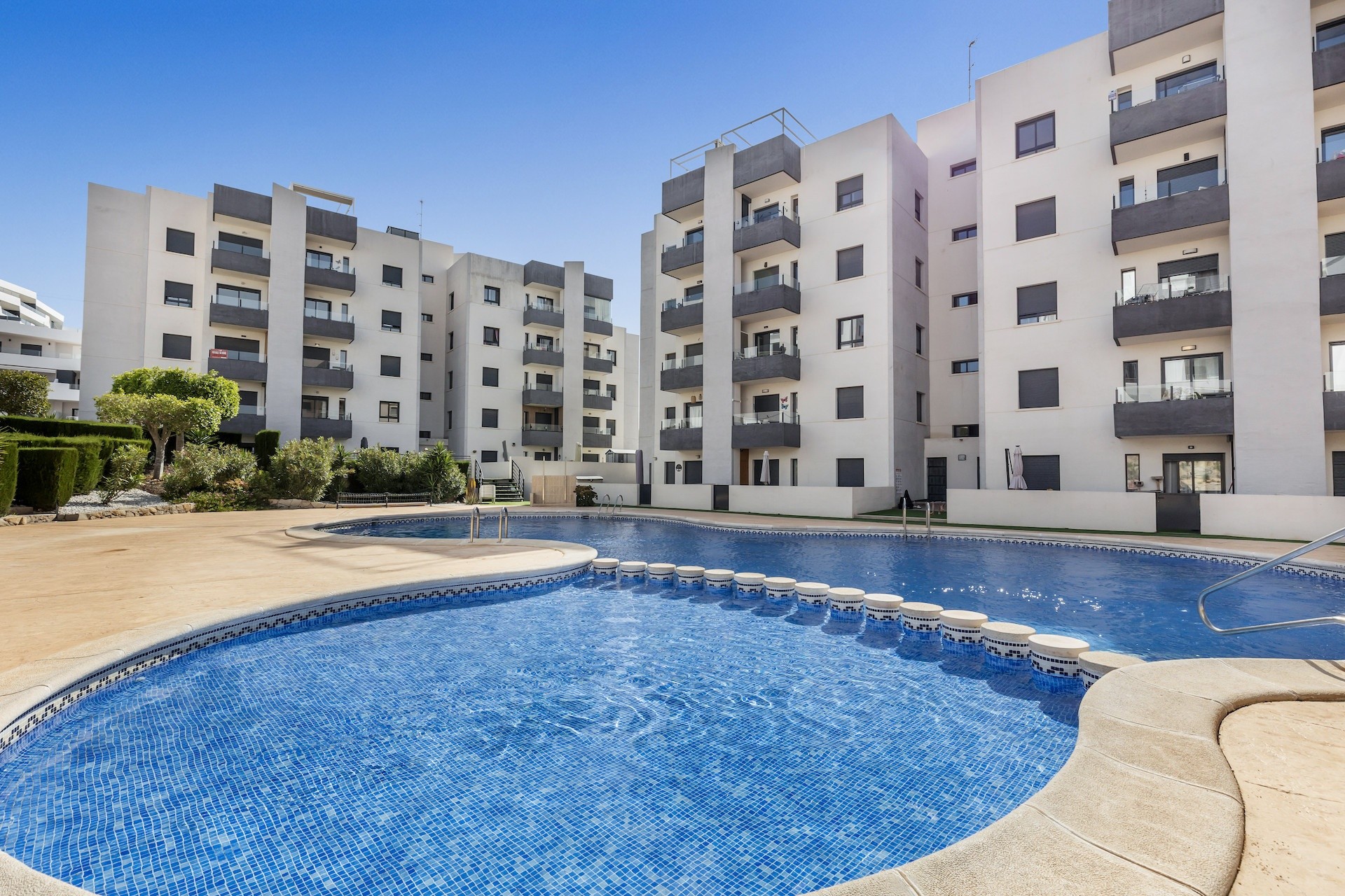 Resale - Wohnung / Appartement -
San Miguel de Salinas - Inland