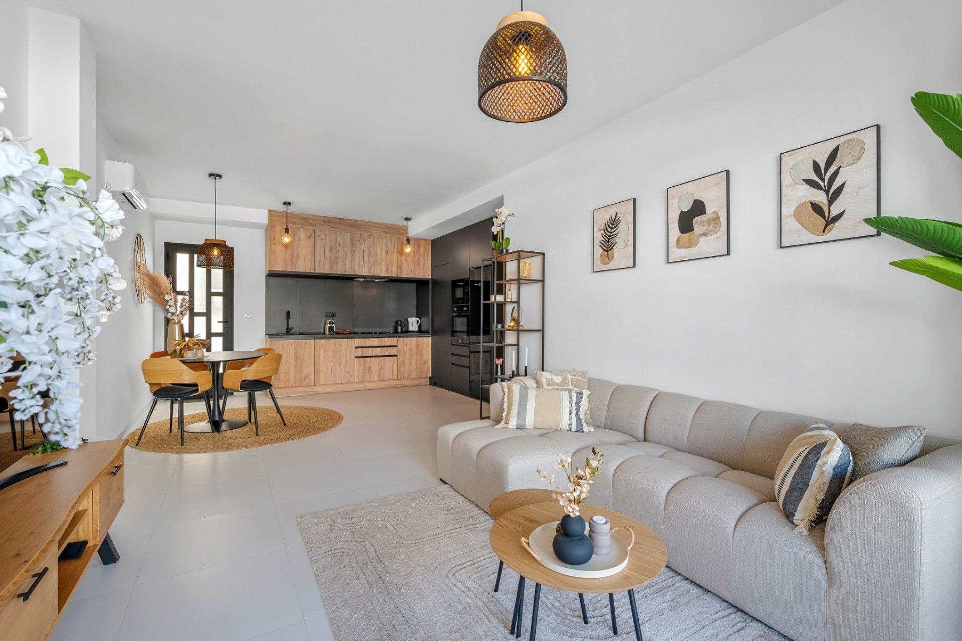 Resale - Wohnung / Appartement -
San Miguel de Salinas - Inland