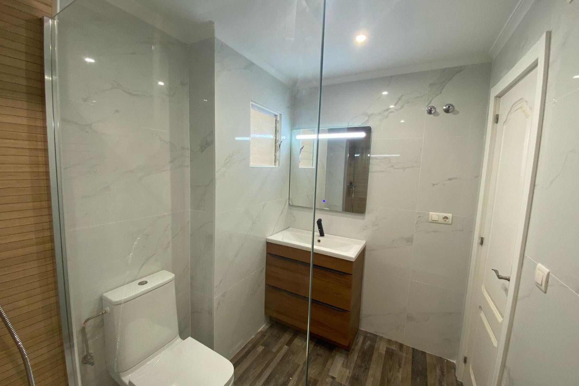 Resale - Wohnung / Appartement -
San Miguel de Salinas - Pueblo 9