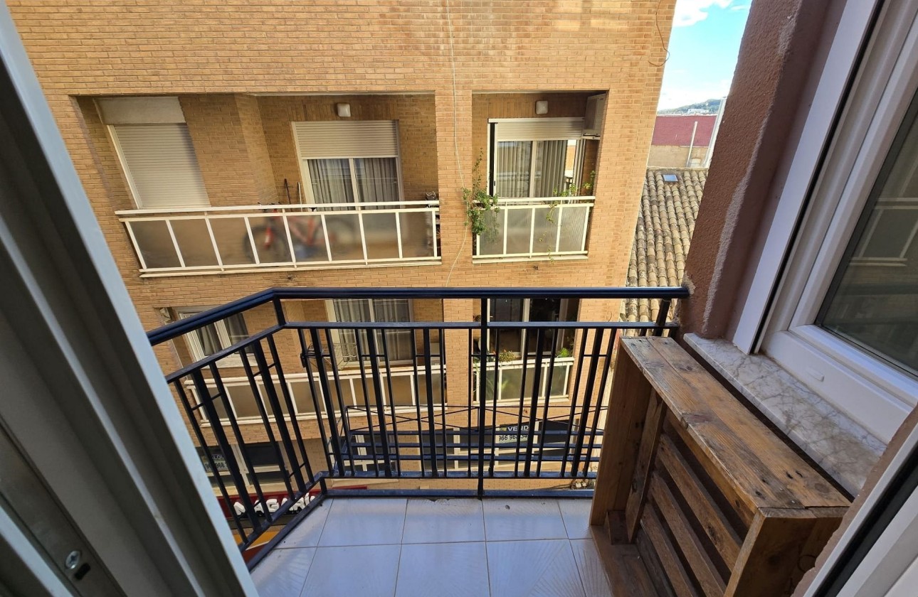 Resale - Wohnung Appartement -
SAX