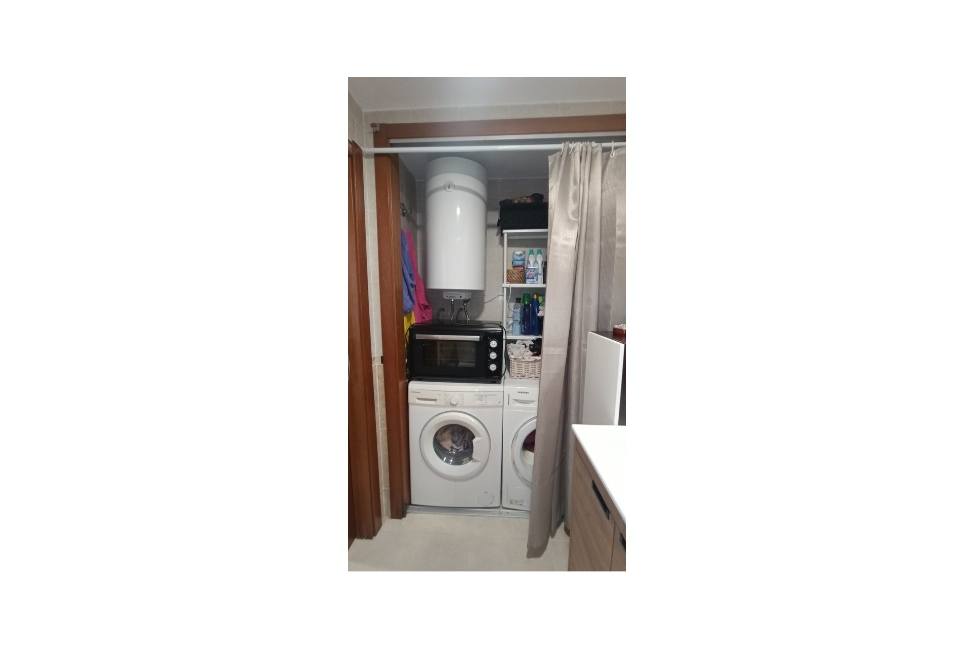 Resale - Wohnung / Appartement -
Sucina - Inland