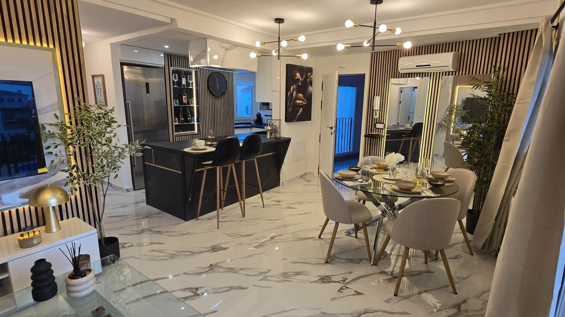 Resale - Wohnung Appartement -
Sucina