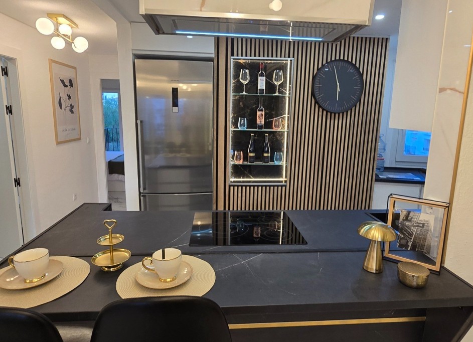 Resale - Wohnung Appartement -
Sucina