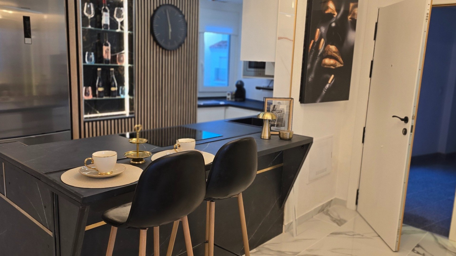 Resale - Wohnung Appartement -
Sucina