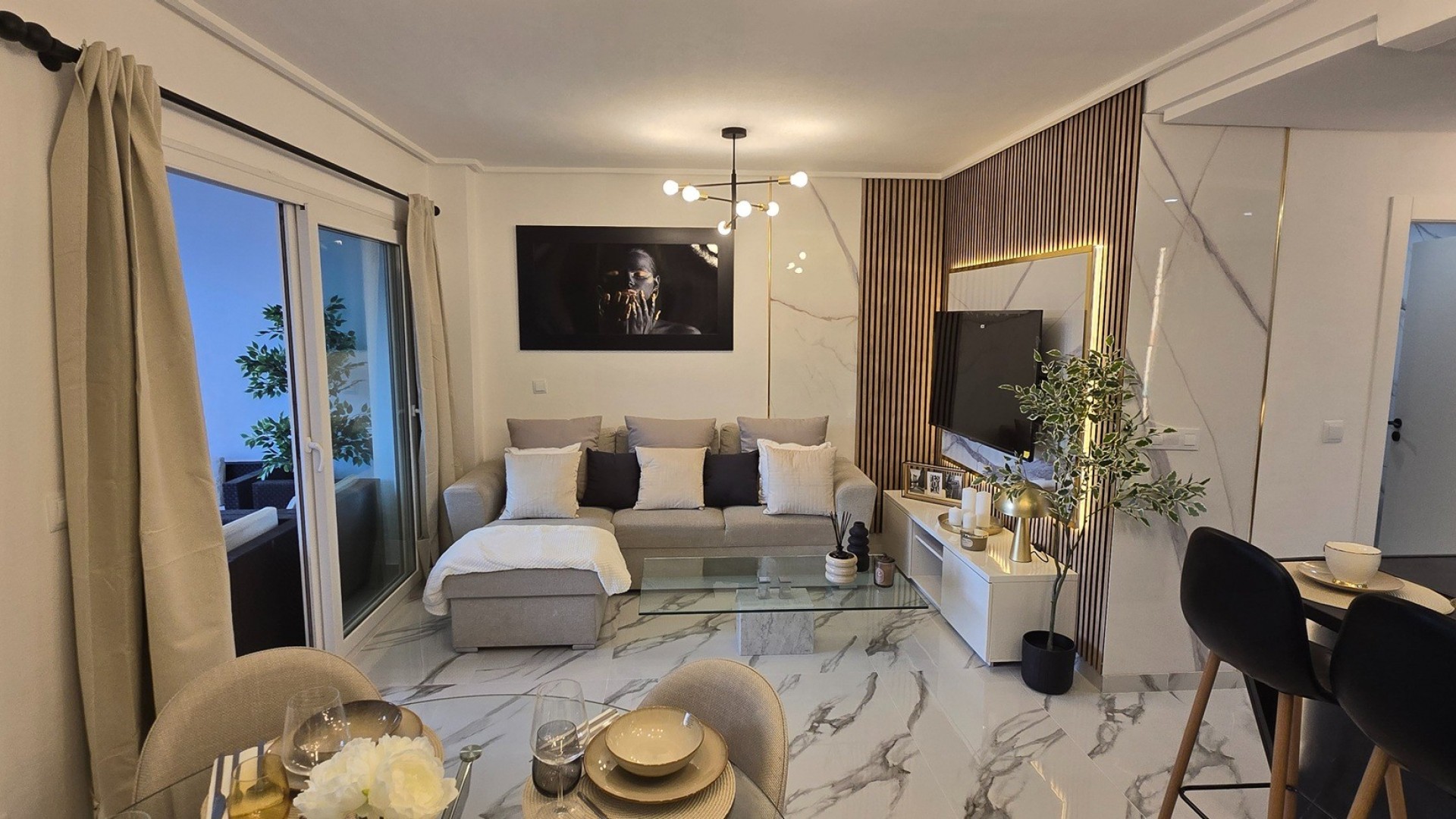 Resale - Wohnung Appartement -
Sucina