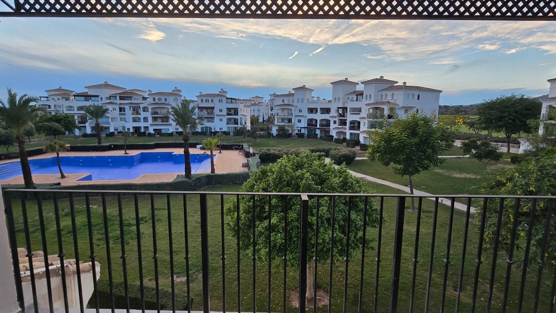 Resale - Wohnung Appartement -
Sucina