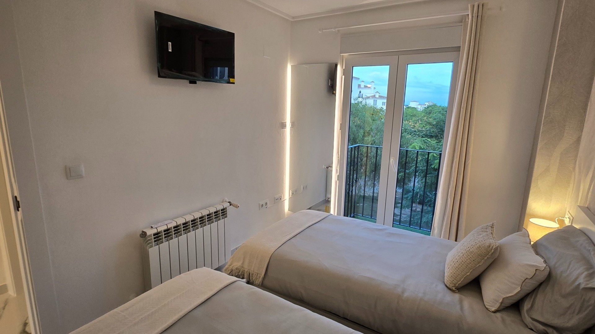 Resale - Wohnung Appartement -
Sucina