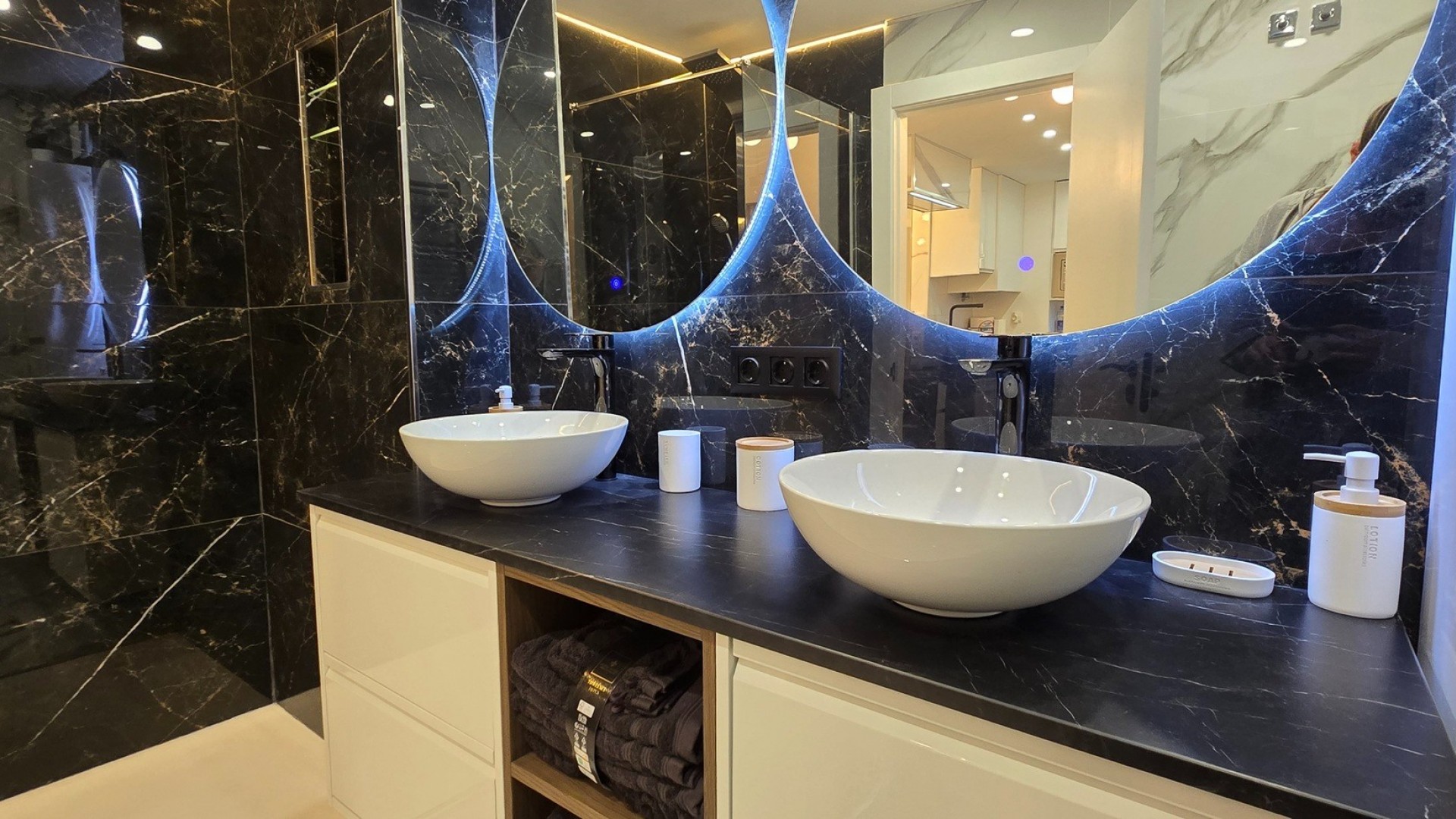 Resale - Wohnung Appartement -
Sucina