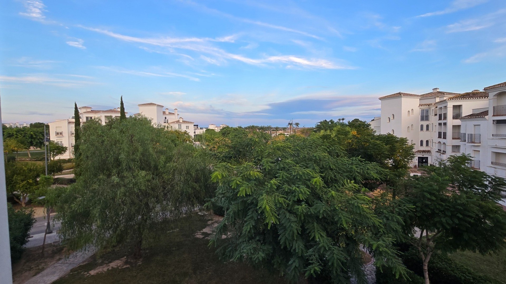 Resale - Wohnung Appartement -
Sucina