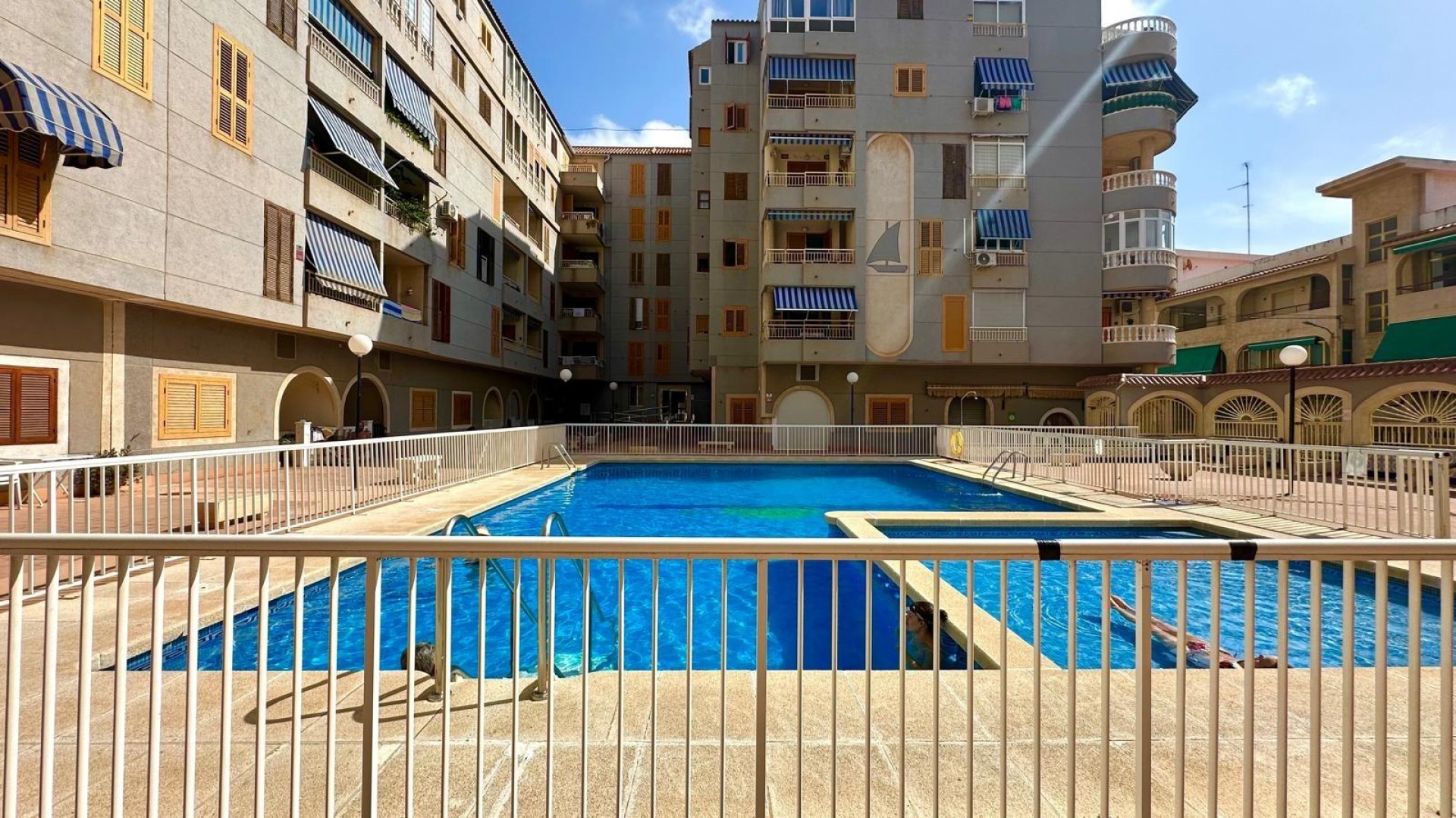 Resale - Wohnung Appartement -
Torrevieja - Acequion