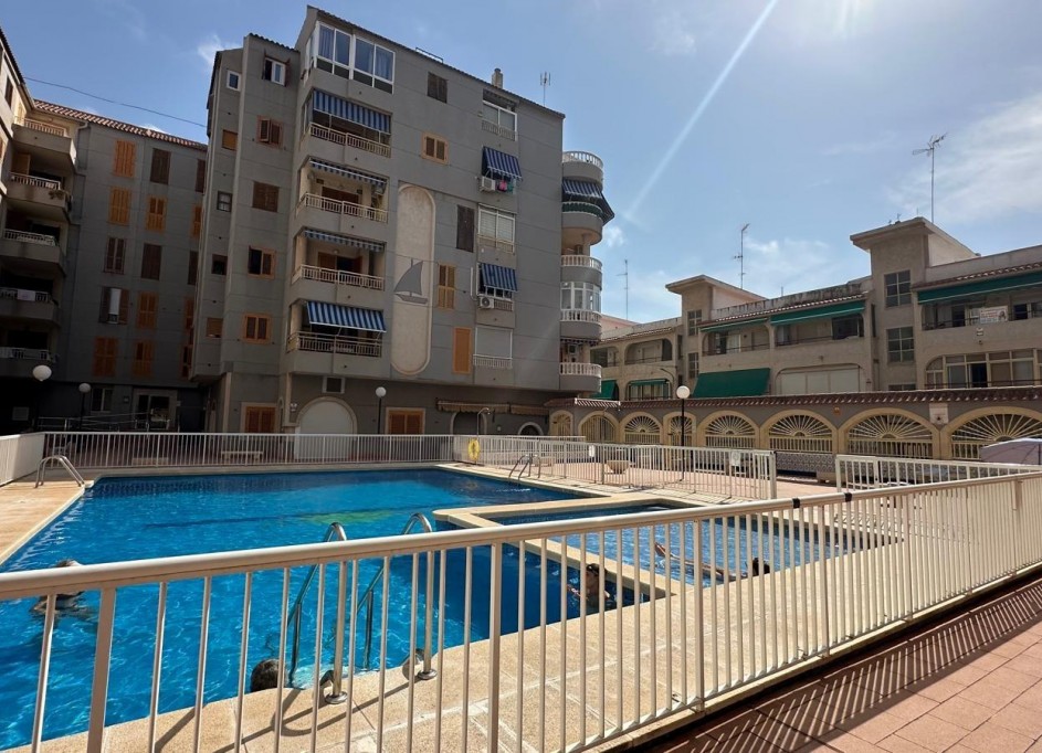 Resale - Wohnung Appartement -
Torrevieja - Acequion
