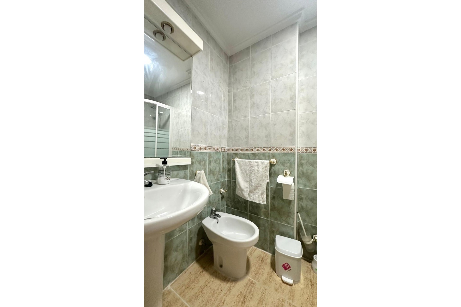 Resale - Wohnung / Appartement -
Torrevieja - Acequion