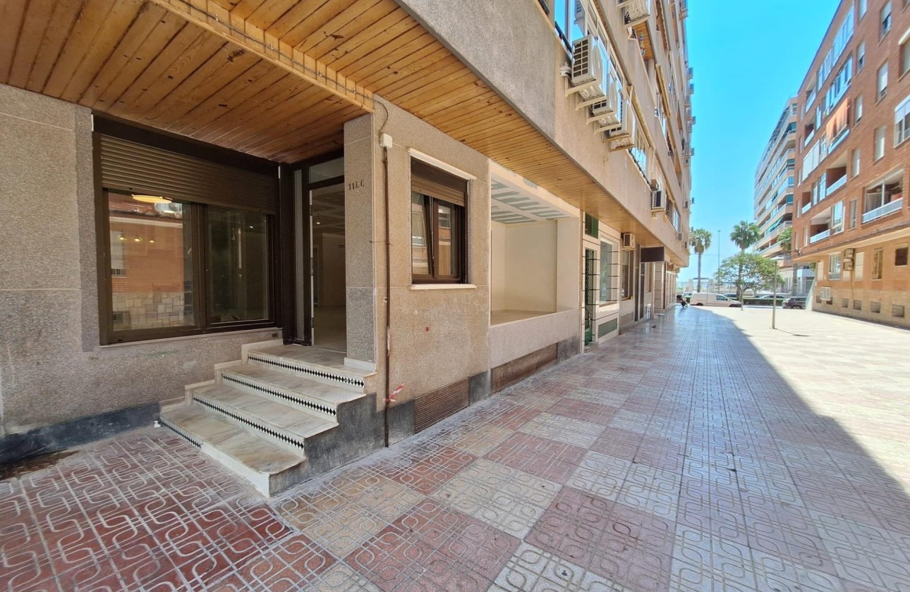 Resale - Wohnung / Appartement -
Torrevieja - Acequion