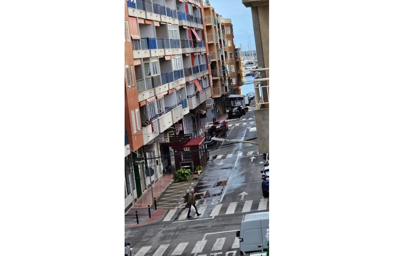 Resale - Wohnung / Appartement -
Torrevieja - Acequion