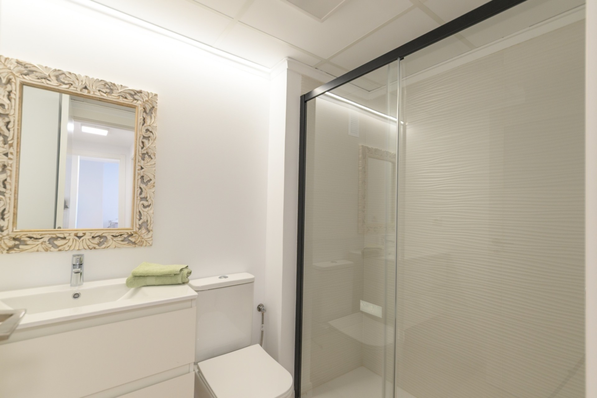 Resale - Wohnung / Appartement -
Torrevieja - Acequion