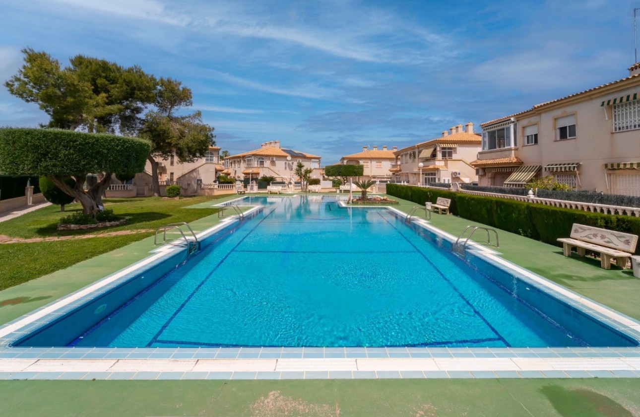 Resale - Wohnung / Appartement -
Torrevieja - Aguas Nuevas