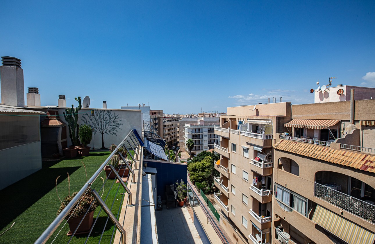 Resale - Wohnung / Appartement -
Torrevieja - Beach