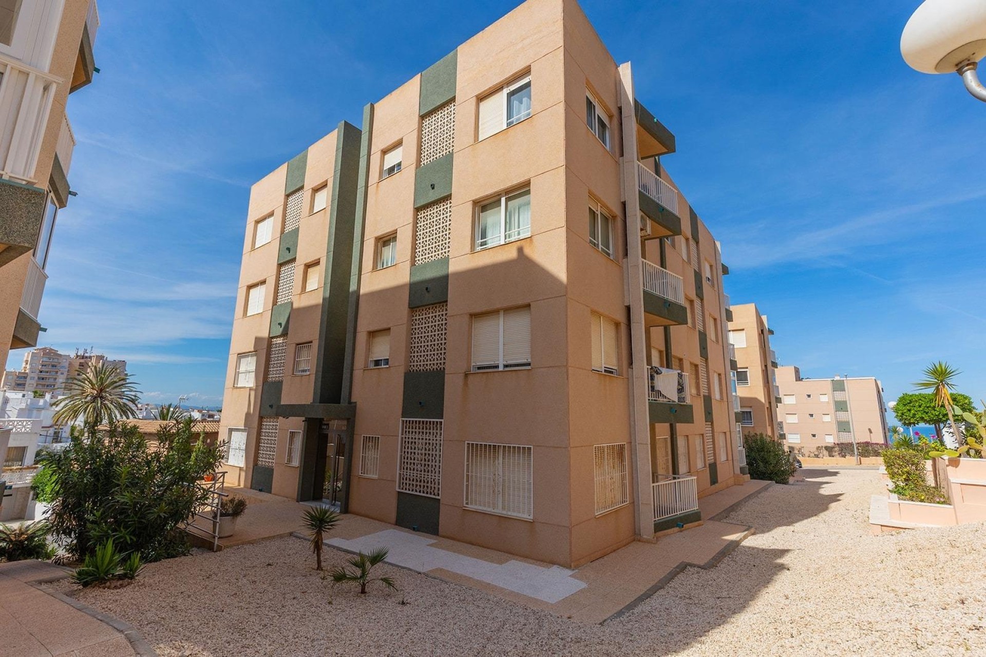 Resale - Wohnung / Appartement -
Torrevieja - Cabo Cervera
