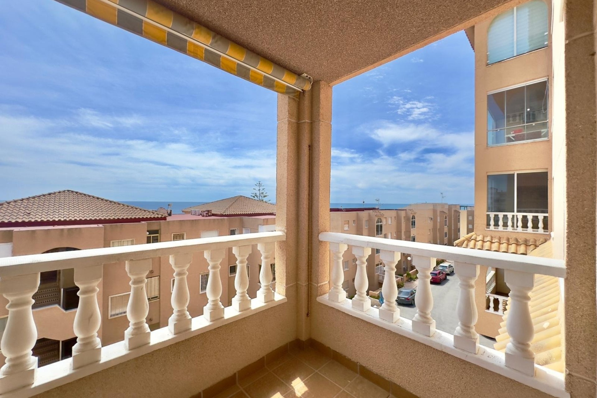 Resale - Wohnung / Appartement -
Torrevieja - Cabo Cervera