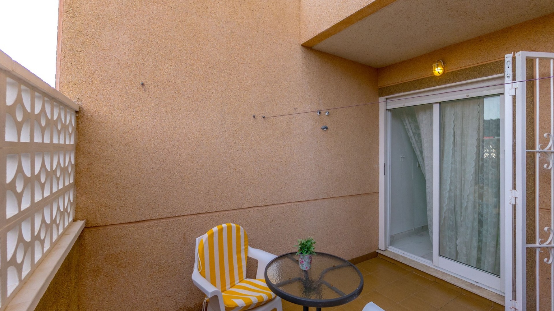 Resale - Wohnung Appartement -
Torrevieja - Center