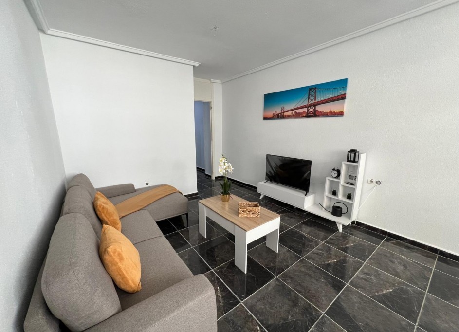 Resale - Wohnung Appartement -
Torrevieja - Center