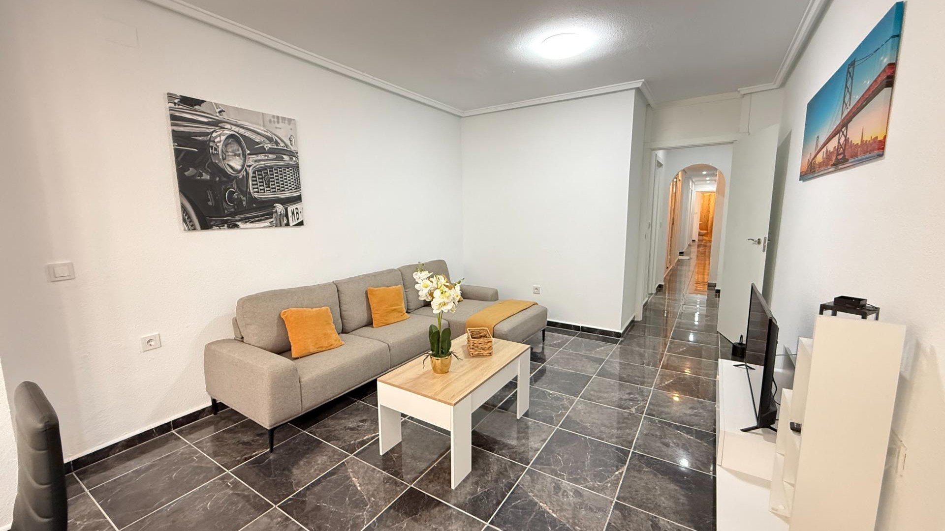 Resale - Wohnung Appartement -
Torrevieja - Center