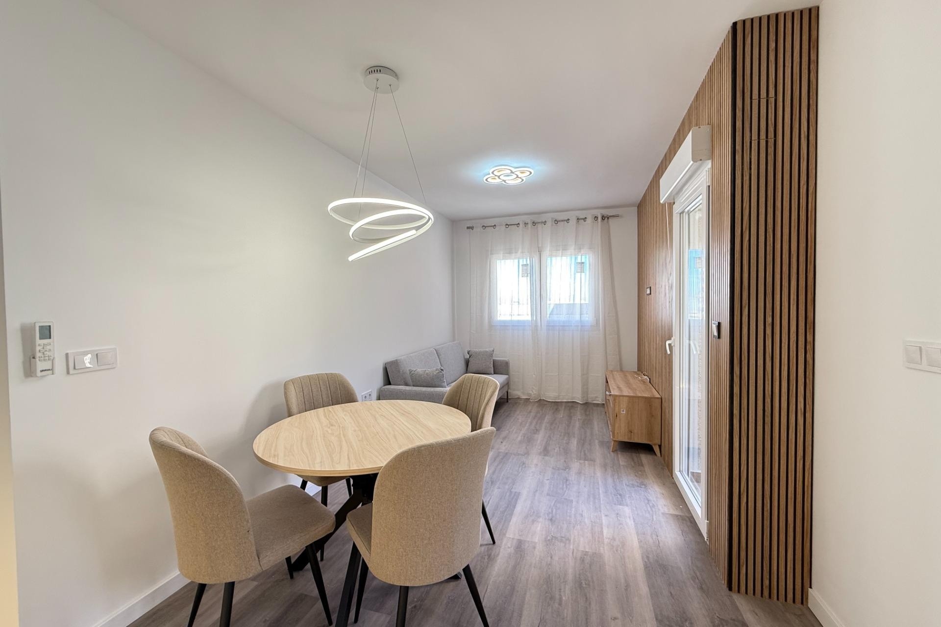 Resale - Wohnung Appartement -
Torrevieja - Center