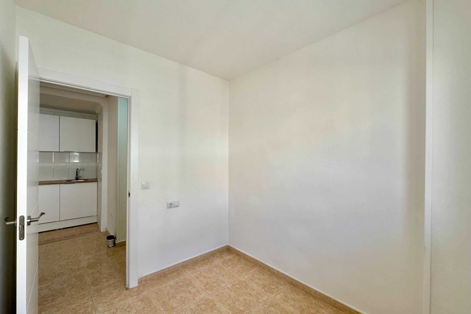 Resale - Wohnung / Appartement -
Torrevieja - Center