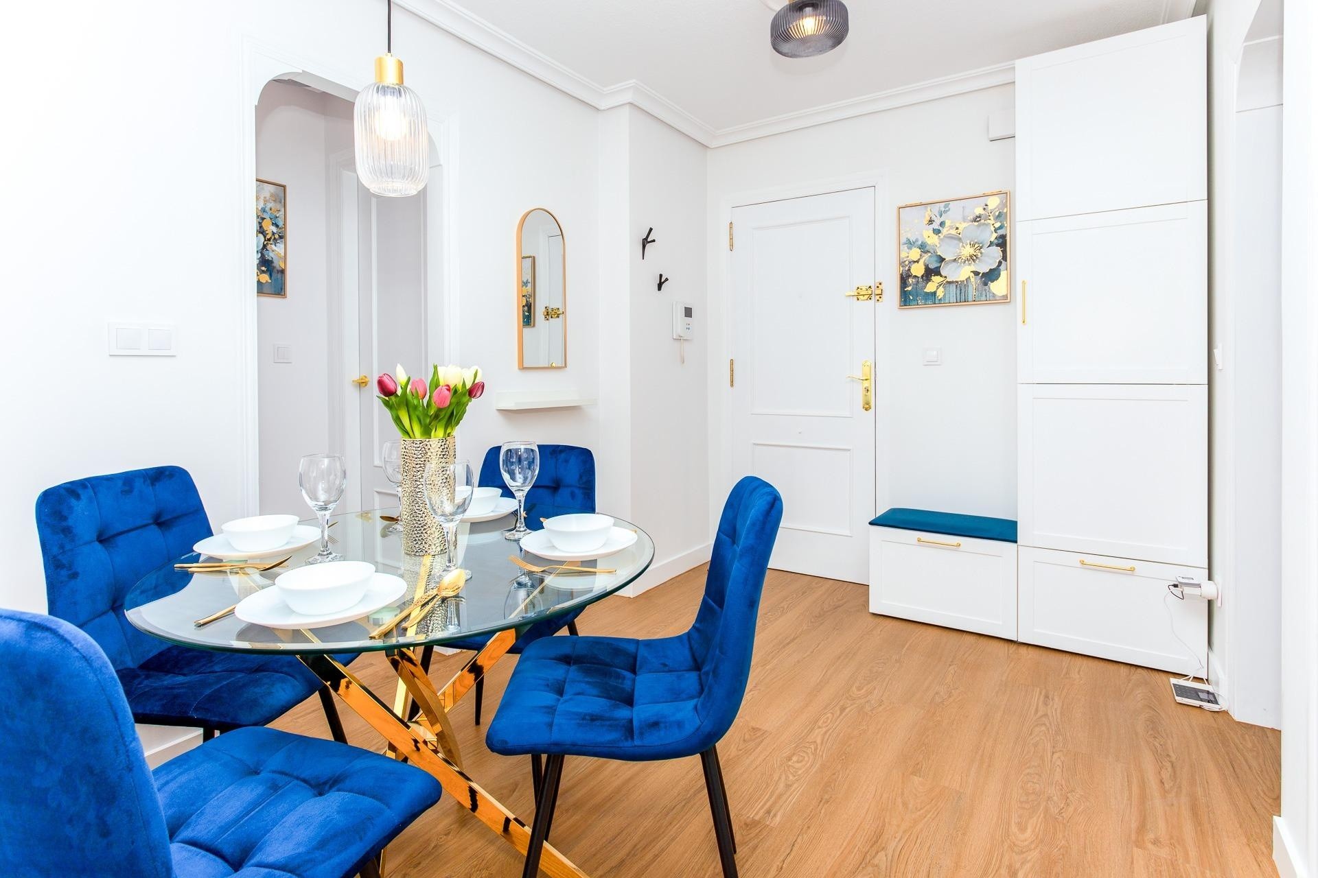Resale - Wohnung / Appartement -
Torrevieja - Center