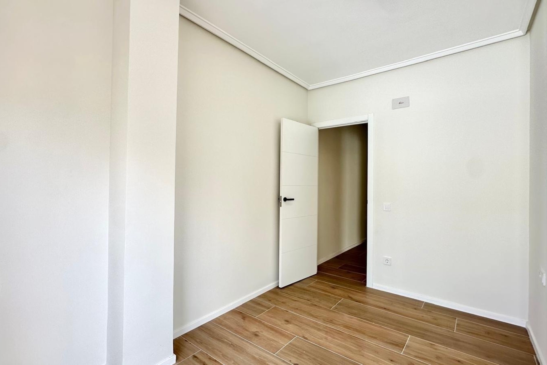 Resale - Wohnung / Appartement -
Torrevieja - Center
