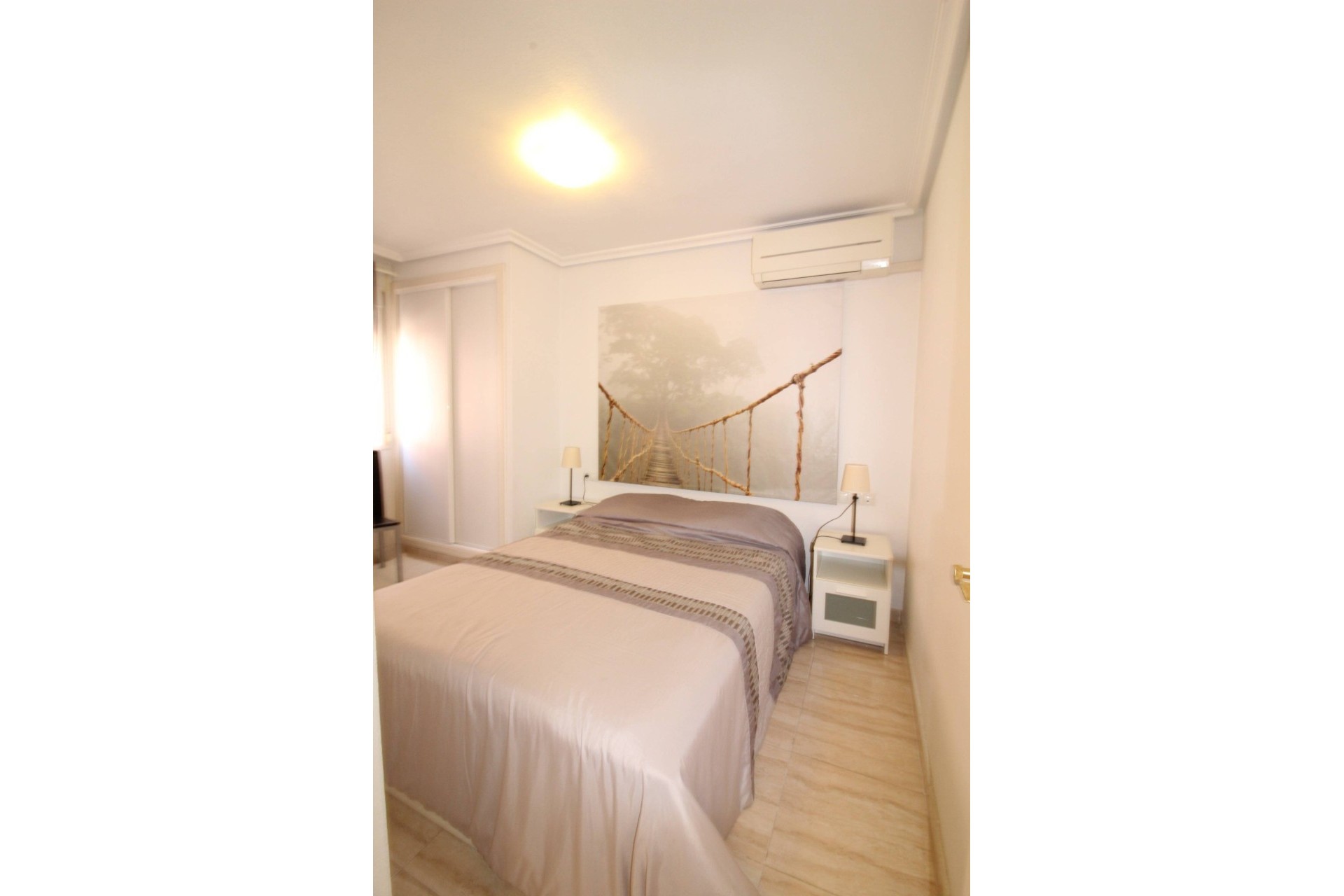 Resale - Wohnung / Appartement -
Torrevieja - Center
