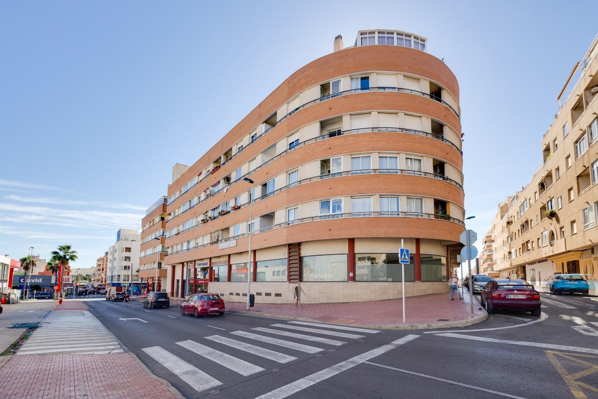 Resale - Wohnung / Appartement -
Torrevieja - Center