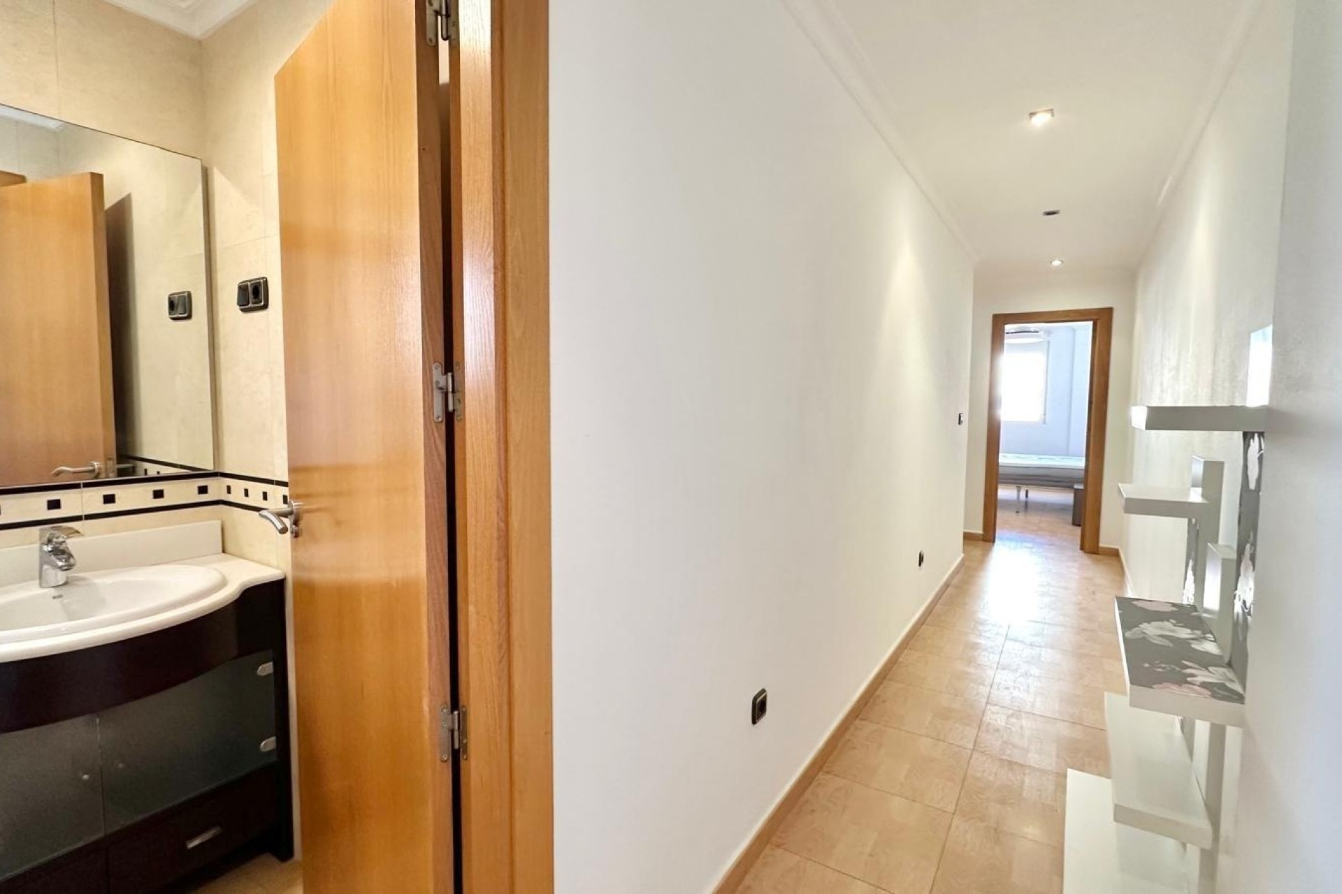 Resale - Wohnung / Appartement -
Torrevieja - Center