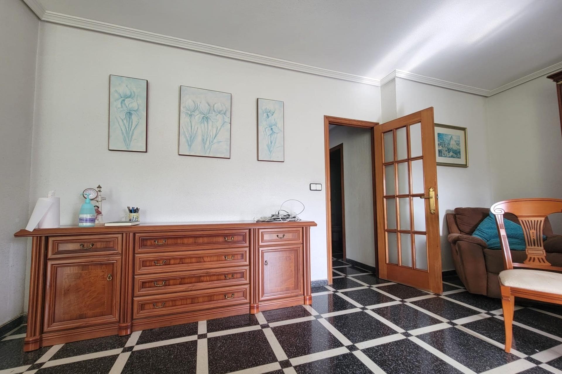 Resale - Wohnung / Appartement -
Torrevieja - Center