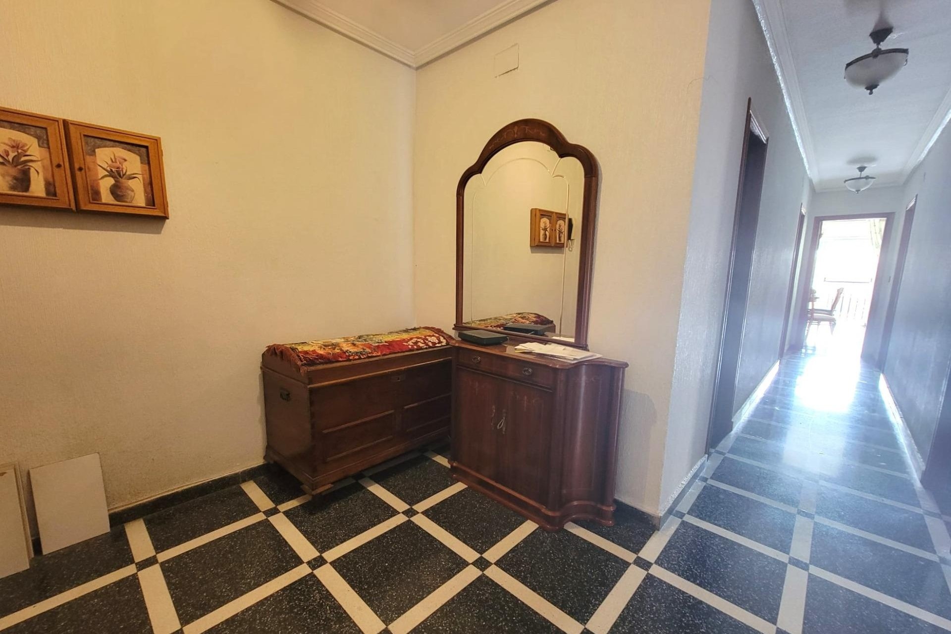 Resale - Wohnung / Appartement -
Torrevieja - Center