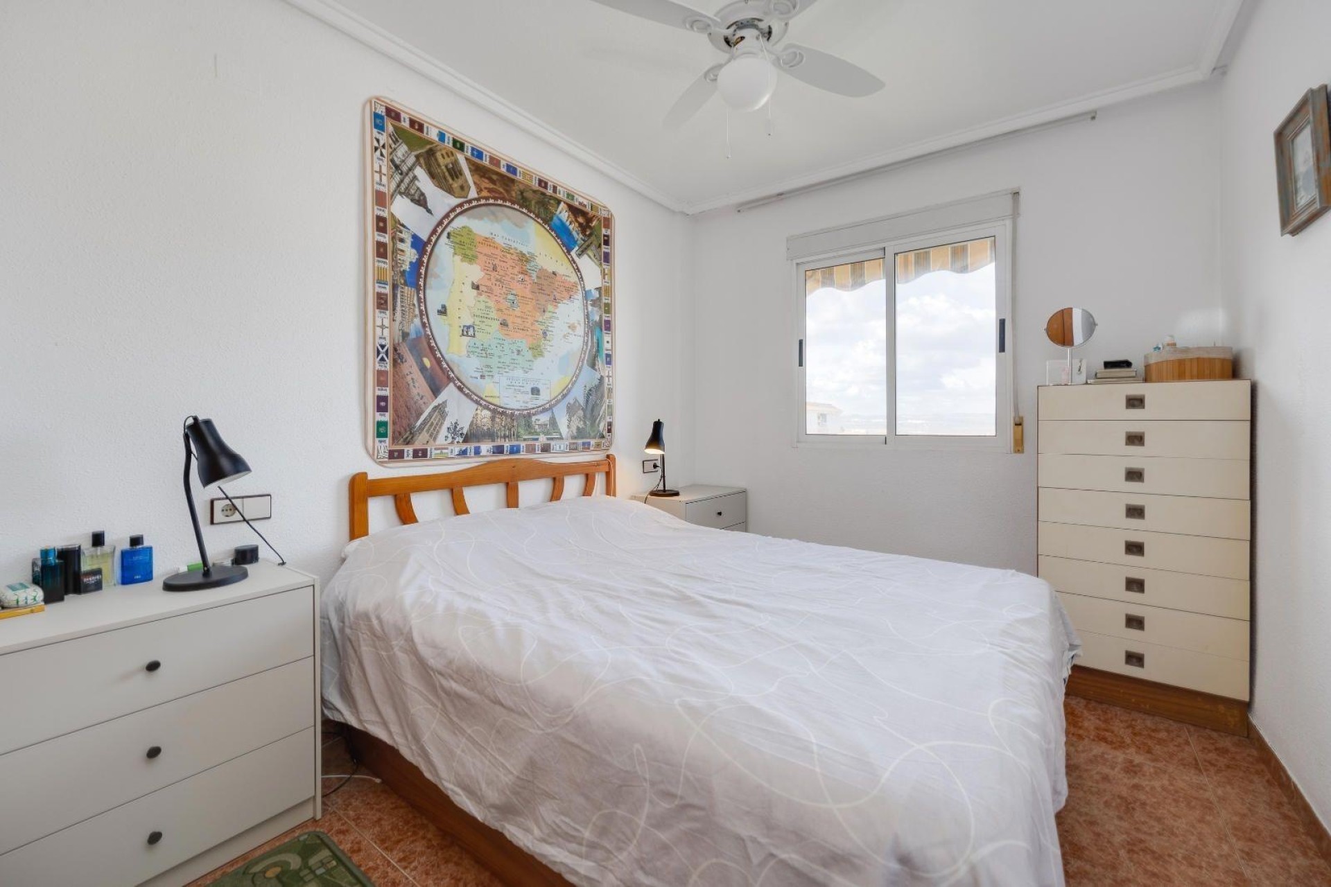 Resale - Wohnung / Appartement -
Torrevieja - Center